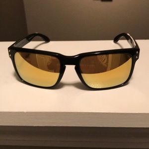 Oakley Holbrook Shawn White